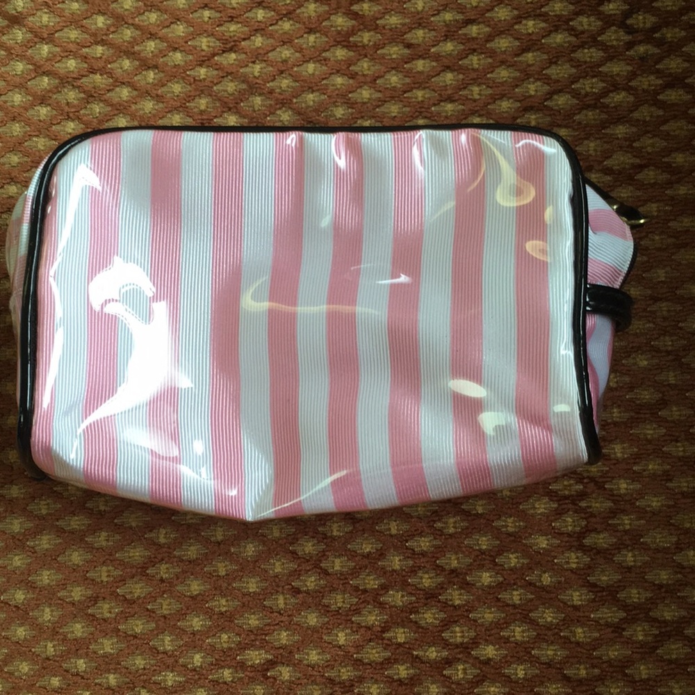 Forever21 pouch